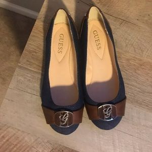 Guess flats